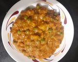 A picture of step 5 of Green peas Cauliflower masala.