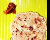 A picture of step 6 of Paneer paratha.