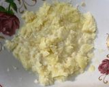 Foto langkah ke 3 dari resep Gamjajeon (Korean Potato Pancake).