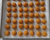 Foto langkah ke 3 dari resep Palm Cheese cookies.