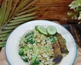 Gambar langkah 4 resipi 22:12:25 - NASI GORENG IKAN GORENG + IKAN BILIS.