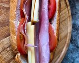 Hình bước làm 1 của món Bánh Mì Thịt Nguội Và Phô Mai Emmental