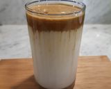 Foto langkah ke 2 dari resep Dalgona Good Day Cappuccino.
