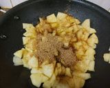 A picture of step 4 of Apple pie.