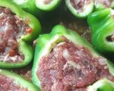 Foto del paso 4 de la receta: Morrones rellenos de carne molida