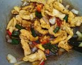 Foto langkah ke 5 dari resep Ayam lada hitam.