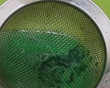 Foto langkah ke 3 dari resep Teh Pandan Tiga Layer.