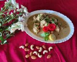 A picture of step 4 of White chicken creamy korma.