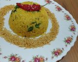 A picture of step 5 of Aalu Poha.