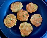 Une image de l'étape 3 de Galettes de courgettes.
