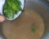 Cream of spinach soup with herb toast recipe step 5 photo