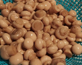 Foto del paso 1 de la receta: Revuelto de champiñones y queso🍄🧀