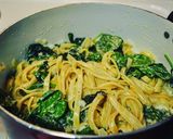 Foto del paso 3 de la receta: Pasta Alfredo con camarones y espinacas🍤🍝