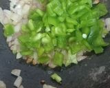 A picture of step 2 of Capsicum Paratha.