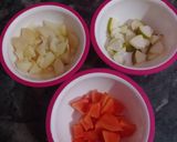 फ्रूट मोठ चाट (fruit moth chaat recipe in Hindi) रेसिपी चरण 2 फोटो