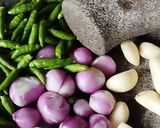 Foto langkah ke 1 dari resep Ikan Asin Cabe Ijo.