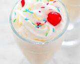 A picture of step 3 of Enhancing vanilla milkshake🍒🍒🍒.