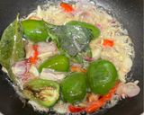 Foto langkah ke 4 dari resep Oseng Tongkol Terong Cabe Gendot.