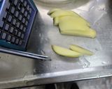 Foto del paso 1 de la receta: Guisito rápido de salchichas y papas