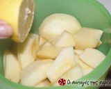 A picture of step 1 of Apple compote.