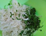 Foto langkah ke 4 dari resep Soto Ayam kuah Santan.
