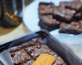 Foto langkah ke 3 dari resep Brownies Panggang Oreo.