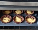 Foto del paso 2 de la receta: Muffins con chips de chocolate con azúcar rubio
