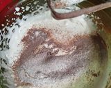 Foto langkah ke 1 dari resep Bolu Kukus Cokelat Mingkem.
