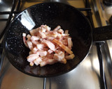 Foto del paso 2 de la receta: Sartenada de patatas crocantes, bacon y huevos
