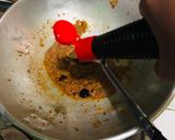 Foto langkah ke 3 dari resep Ceker Ayam Lunak Pedas Manis.