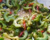 Foto langkah ke 3 dari resep Oseng Pare Pedas Rumahan.