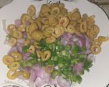 صورة لخطوة 2 من وصفة خبز محشي بشكل رائع 😋😋👍👍