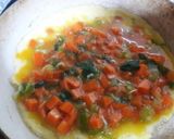 Foto langkah ke 4 dari resep Telur Dadar Gulung.