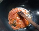 Foto langkah ke 3 dari resep Nasi goreng cumi asin.