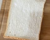 Gambar langkah 2 resipi Fun Shapes Roti Bakar Qysha.