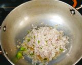 A picture of step 2 of Sev tamatar nu shaak (Gujarati dinner sabji with phulka).