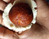 મેંગો ગુલાબજાંબુ સ્ત્ફદ રસગુલ્લા  (Mango Gulab jambu stuffed rasgulla Recipe in Gujarati) રેસીપી સ્ટેપ6ફોટો