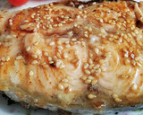 Foto del paso 3 de la receta: Salmón con miel 🍯 y sésamo