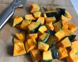 Kabocha soboroni- kabocha in ginger meat sauce recipe step 1 photo
