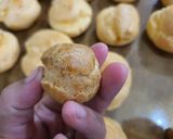 รูปขั้นตอนการทำที่ 6 ของ ชูครีมไส้ทะลัก (choux cream)