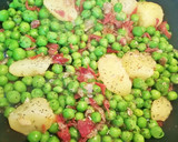 Foto del paso 6 de la receta: Hamburguesa de cerdo con guisantes