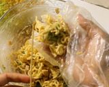 Foto langkah ke 5 dari resep Sempol Mie Gulung Sosis.