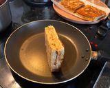 A picture of step 3 of Hong Kong-Style French Toast.