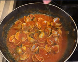 Foto del paso 6 de la receta: Almejas en salsa de tomate
