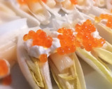 Foto del paso 3 de la receta: Ensalada de Endivias con espárragos y caviar de salmón