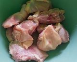 Foto langkah ke 1 dari resep Opor Ayam Tahu Kuning.