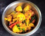 আলু ফুলকপি দিয়ে ডিমের তরকারি (aloo Fulkopi diye dimer tarkari recipe in bengali) রেসিপির ধাপ 5 ছবি