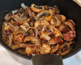 Foto del paso 3 de la receta: Salteado de pulpo con champiñones