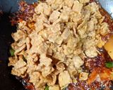 Foto langkah ke 5 dari resep Kering Kentang Pedas Manis.