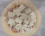 Foto langkah ke 5 dari resep Pizza simpel.